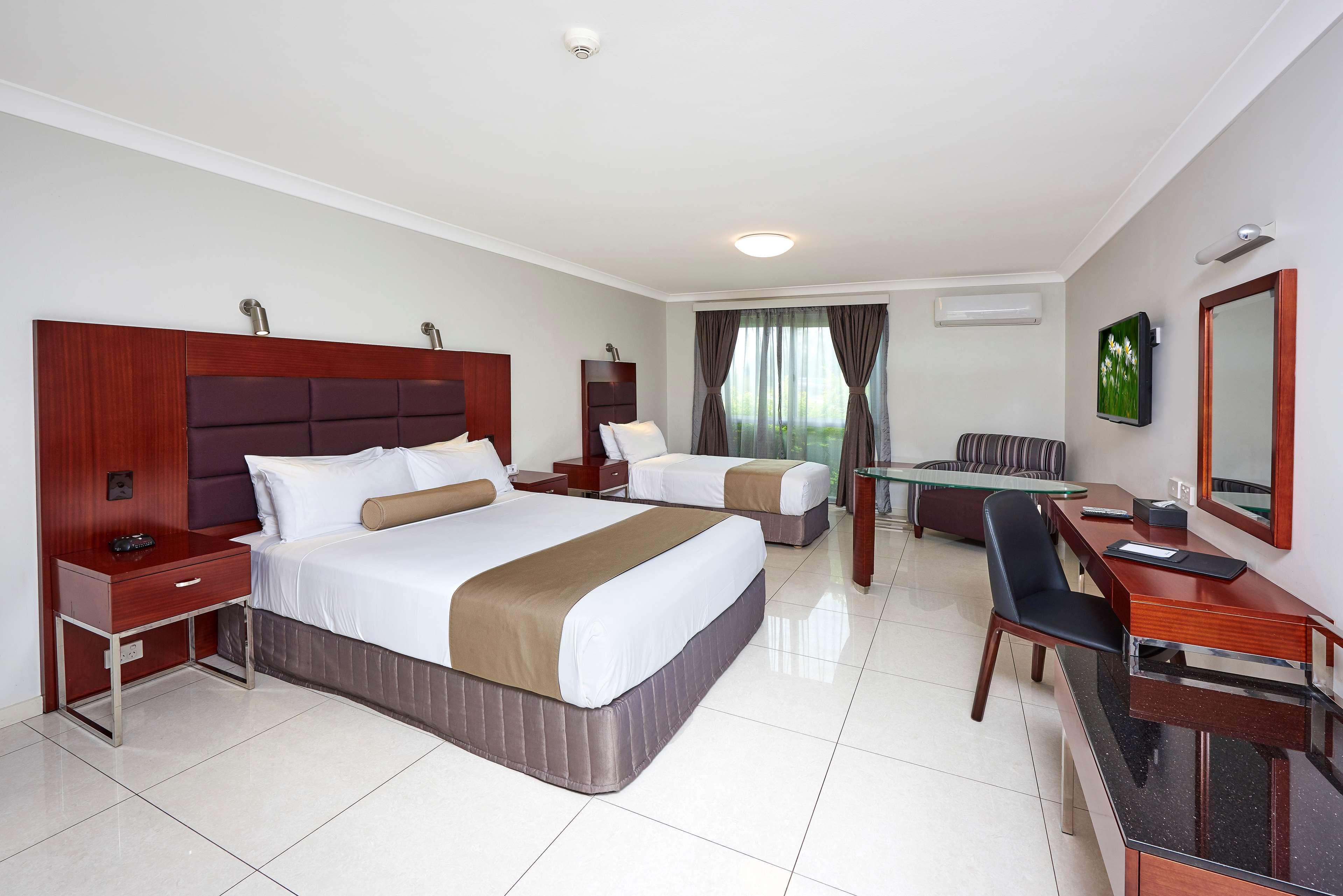Best Western Casula Motor Inn מראה חיצוני תמונה