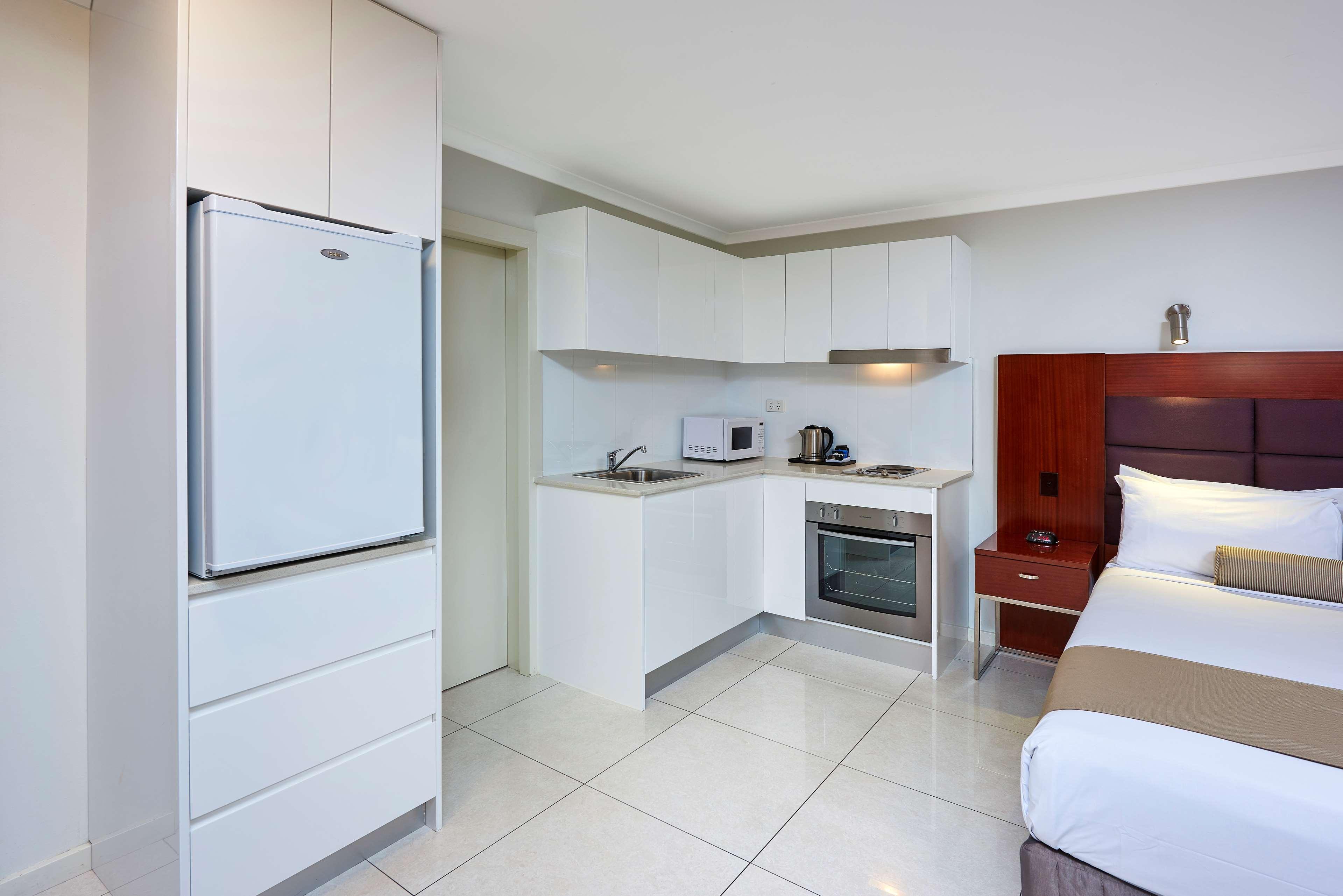 Best Western Casula Motor Inn מראה חיצוני תמונה