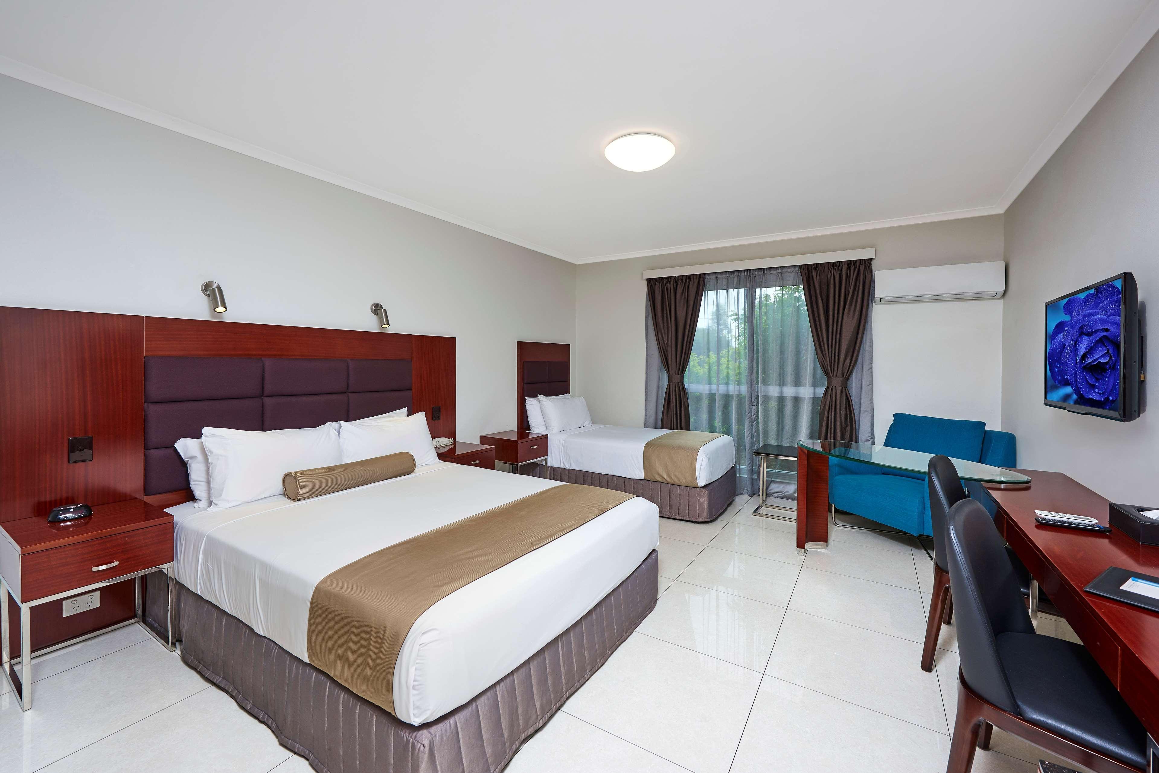 Best Western Casula Motor Inn מראה חיצוני תמונה