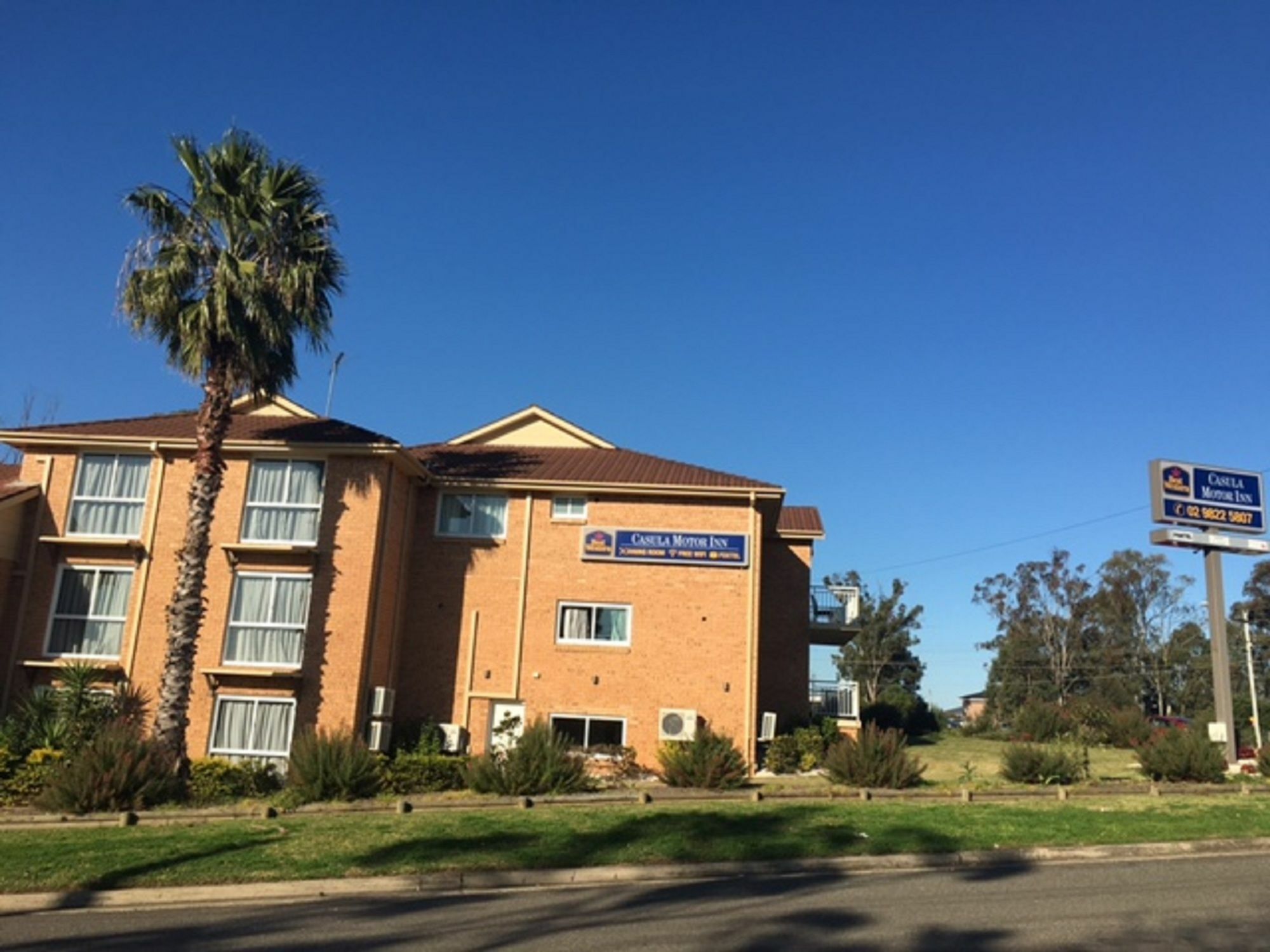 Best Western Casula Motor Inn מראה חיצוני תמונה
