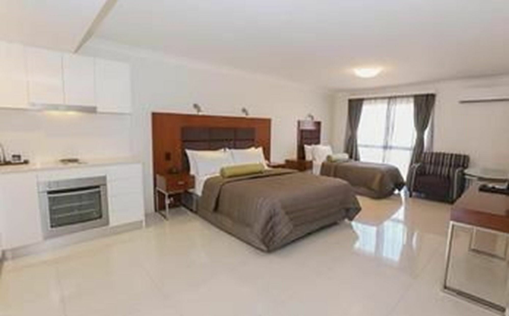 Best Western Casula Motor Inn מראה חיצוני תמונה